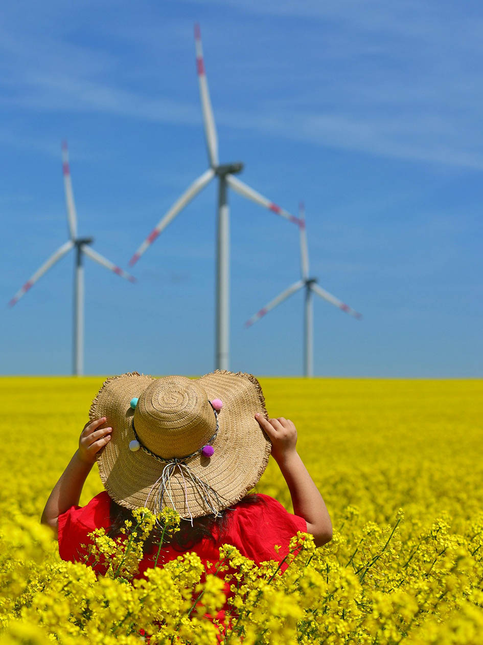 pexels-bozanguzel-12165062-scaled